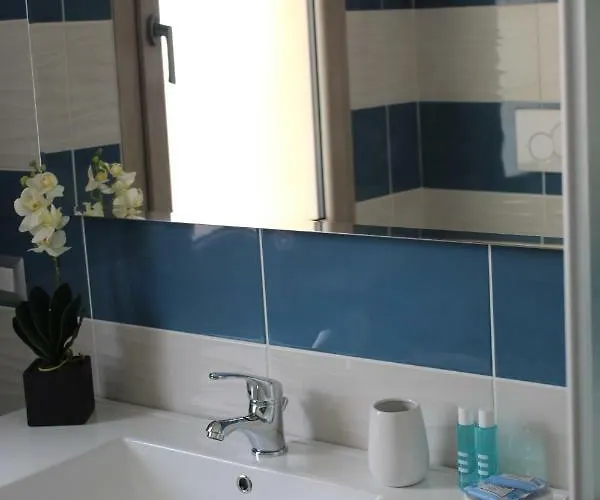 Calabro' Nyaraló SantʼAntìoco