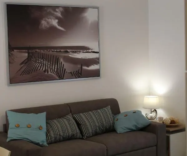 Calabro' Nyaraló SantʼAntìoco